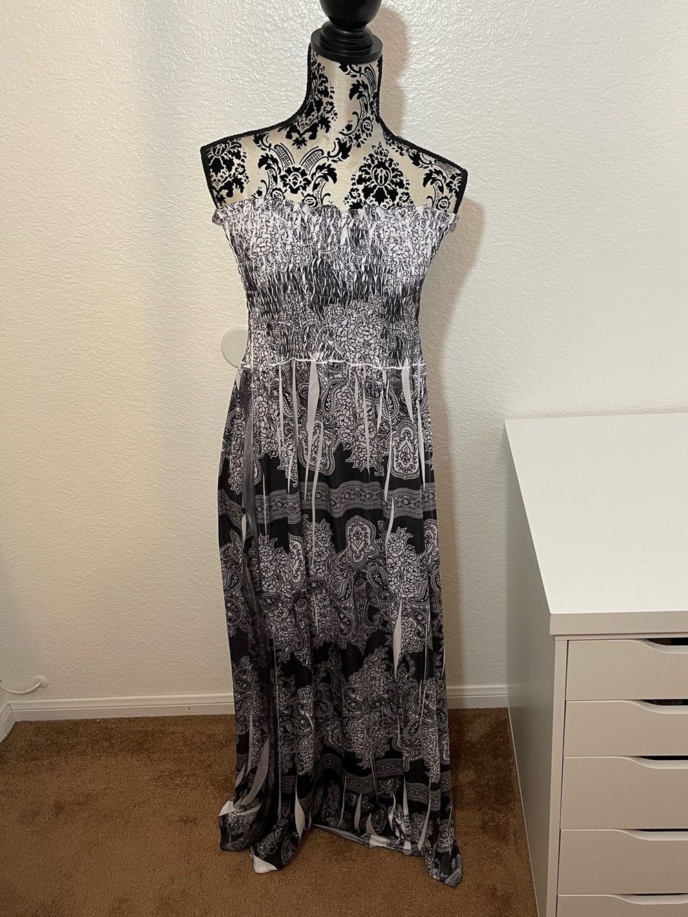 🌞Caren Sport Black and White Bandeau Print Dress